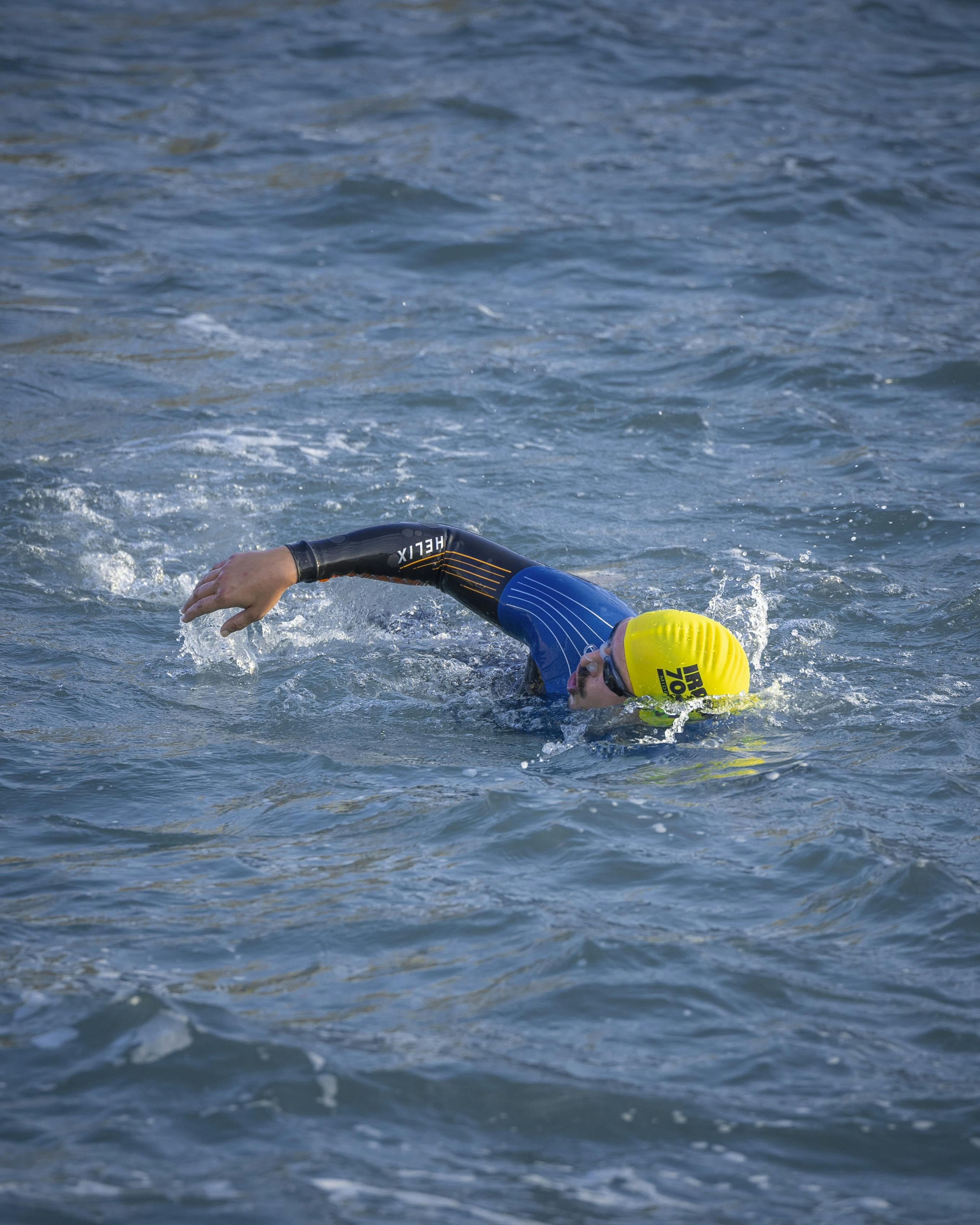 Triathlon swimmer